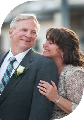 Eine Schamlippenverkleinerung (Schamlippenplastik bzw. Labienplastik) dient dazu, die inneren Schamlippen (Labia minora) ästhetisch und funktionell zu verkleinern.